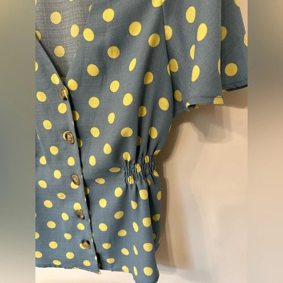 Boutique Blue Yellow Polka Dot Top - Picture 2 of 2